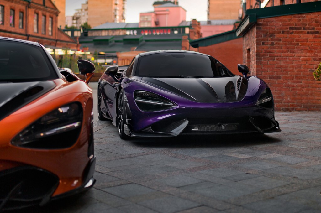  McLaren 765LT and McLaren 720S