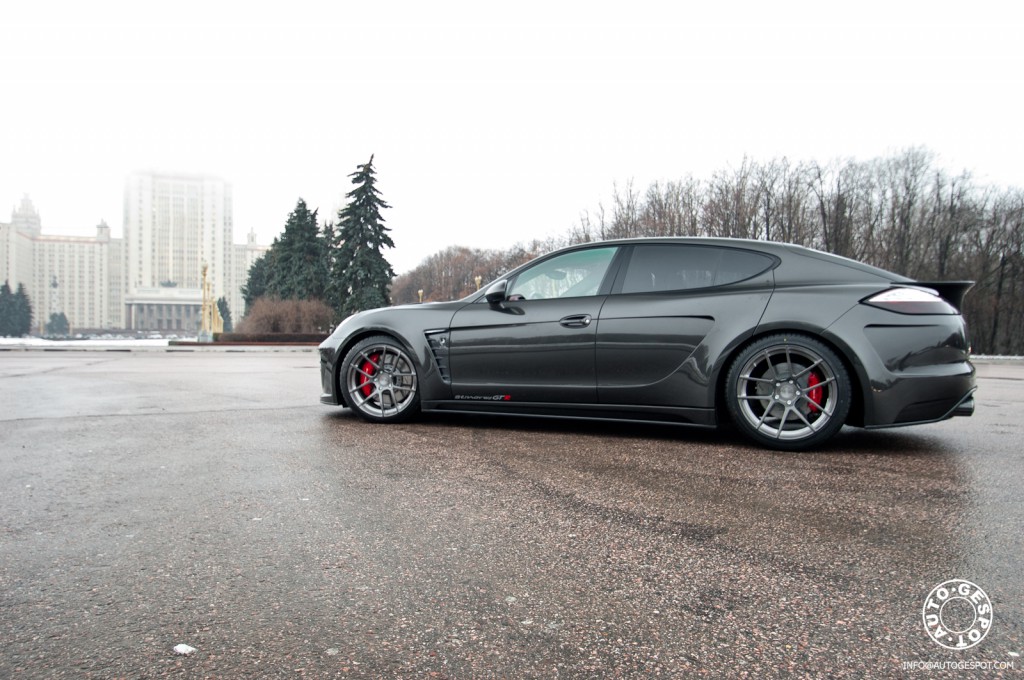 Moscow 2011: report TopCar Stingray GTR