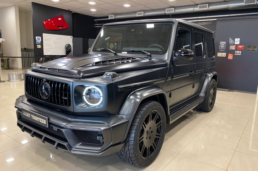 Mercedes G63 AMG Inferno matte dark green