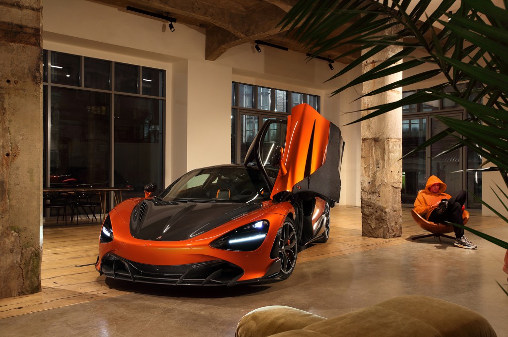 McLaren 720S Fury Orange