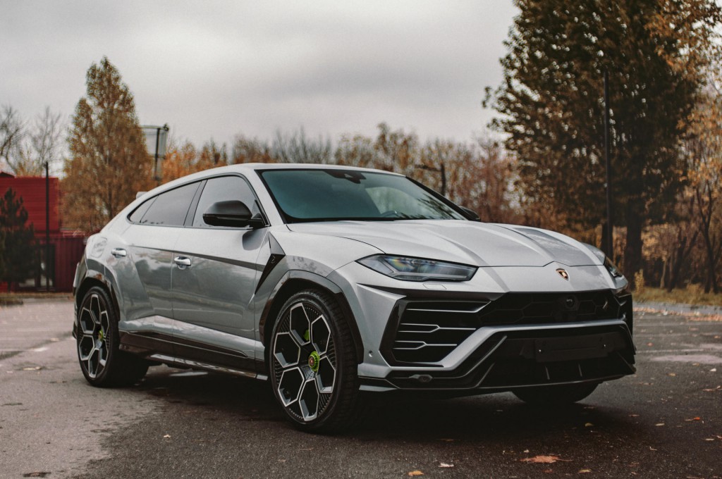 Lamborghini Urus gray