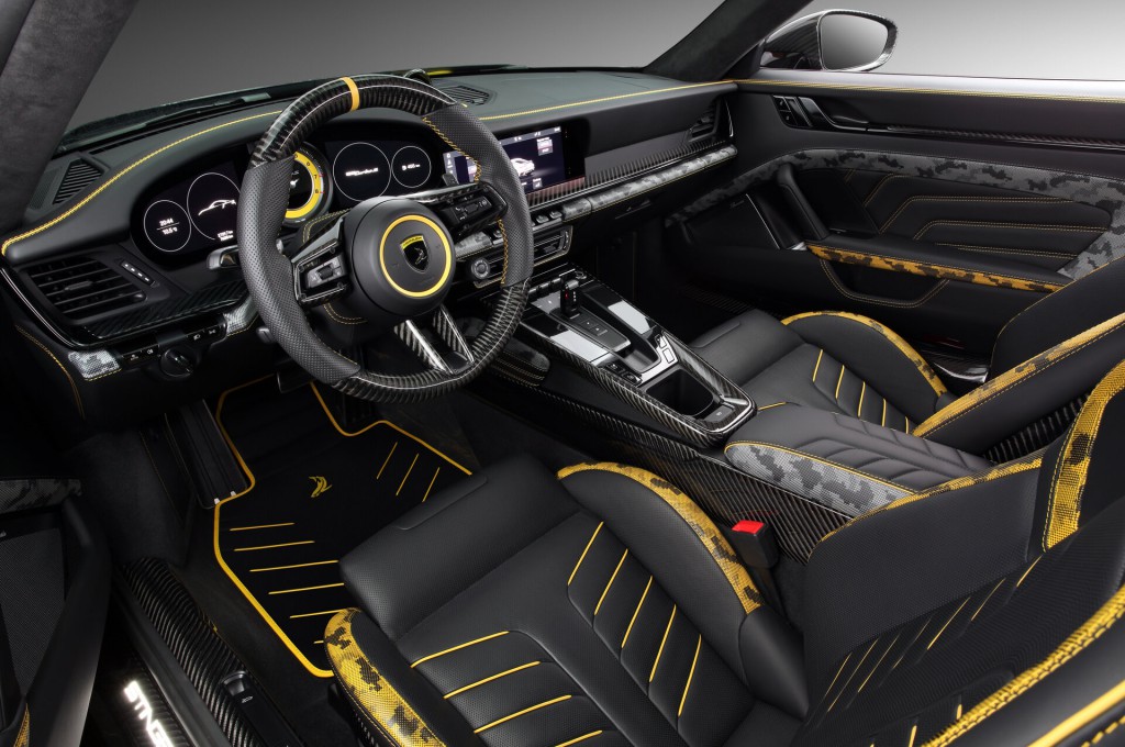 Porsche 992 Stinger GTR Limited Carbon Edition interior