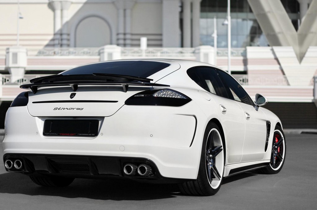 Porsche Panamera Stingray White ADV.1