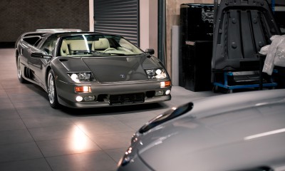 Lamborghini Diablo VT Roadster and BMW Z8